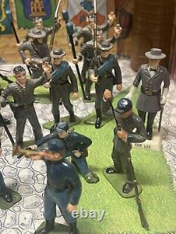 (24) Vintage Marx Plastic Painted Soldiers Civil War Grey & Blue General Lee