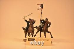 American Civil War 54mm Miniatures Union Captain and Guidon W BRITAIN #17371