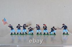 BRITAINS SWOPPET AMERICAN CIVIL WAR 8 x UNION SOLDIERS with FLAG & OFFICER od