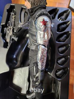Hot Toys Civil War MMS351 Captain America Bucky Barnes Winter Soldier 12 inch