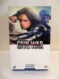 Hot Toys MMS 351 Captain America 3 Civil War Winter Soldier Bucky