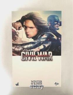 Hot Toys Movie Masterpiece Civil War / Captain America Winter Soldier 1/6 Figure