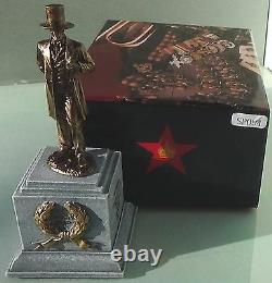 King & Country 2016 Chicago Toy Soldier Show Sp094 Abraham Lincoln On Plinth Mib