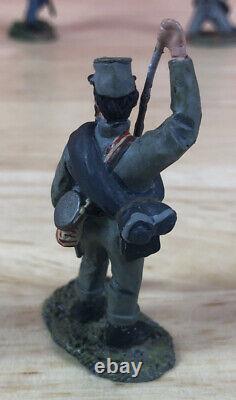 Lot of 5 Conté Collection Civil War Toy Soldiers +Flag Hand Gun 130 Scale, 2003