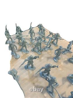 Vintage Civil War Marx Soldiers From The 60s 120 Soldiers Blue And Grey War Men